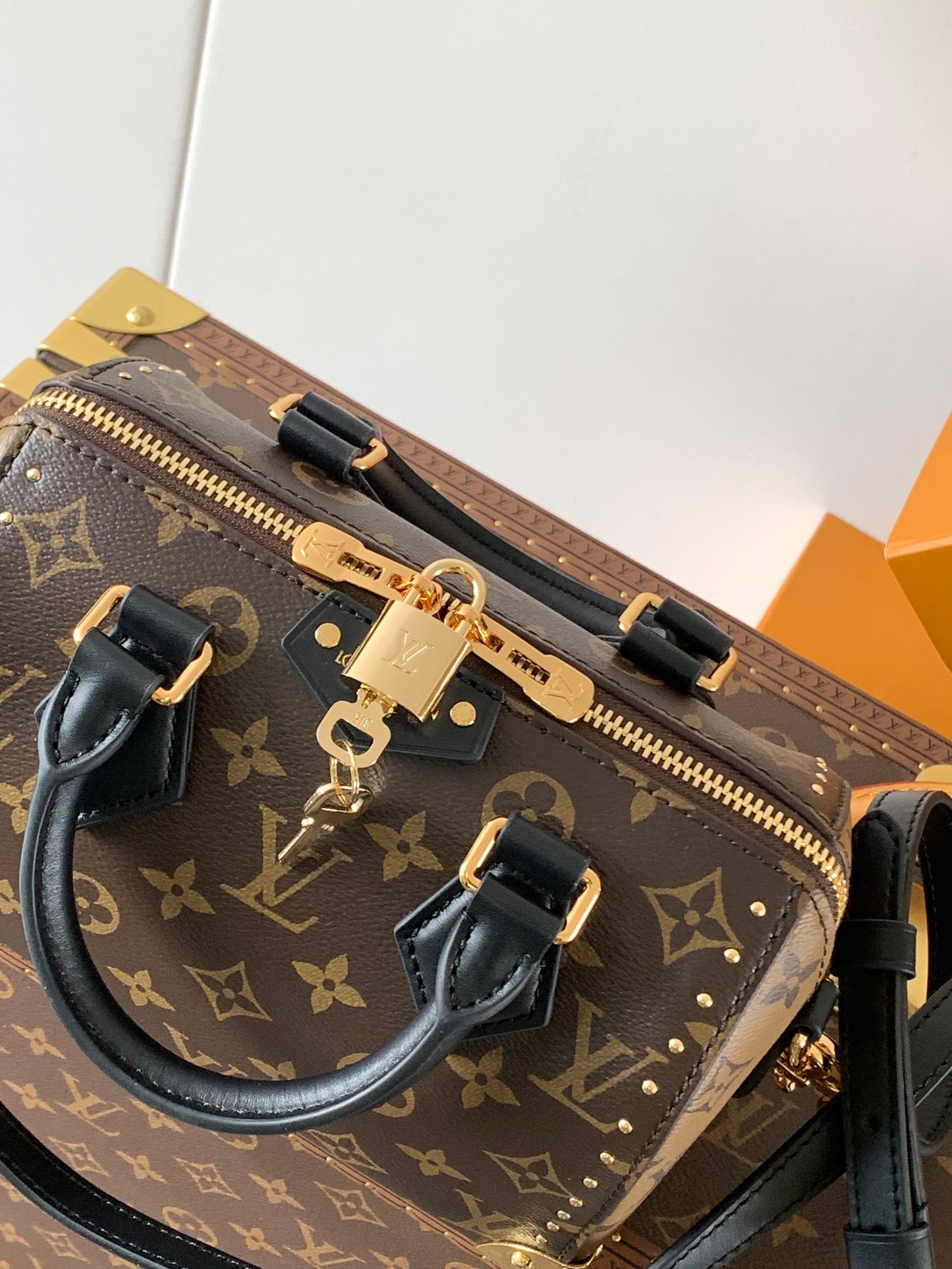 LOUIS VUITTON - SPEEDY TRUNK 20 - MONOGRAM CANVAS