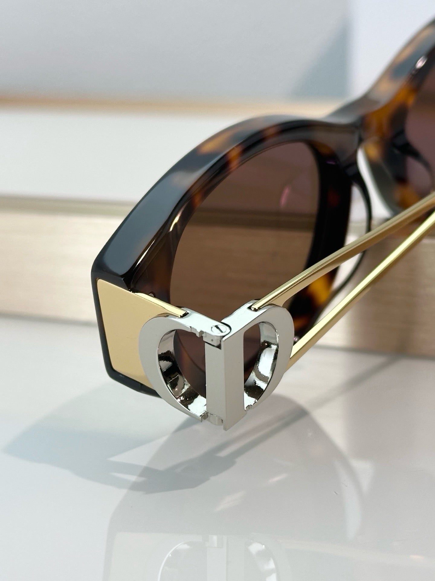 DIOR SUNGLASS - 30MONTAIGNE - B6I