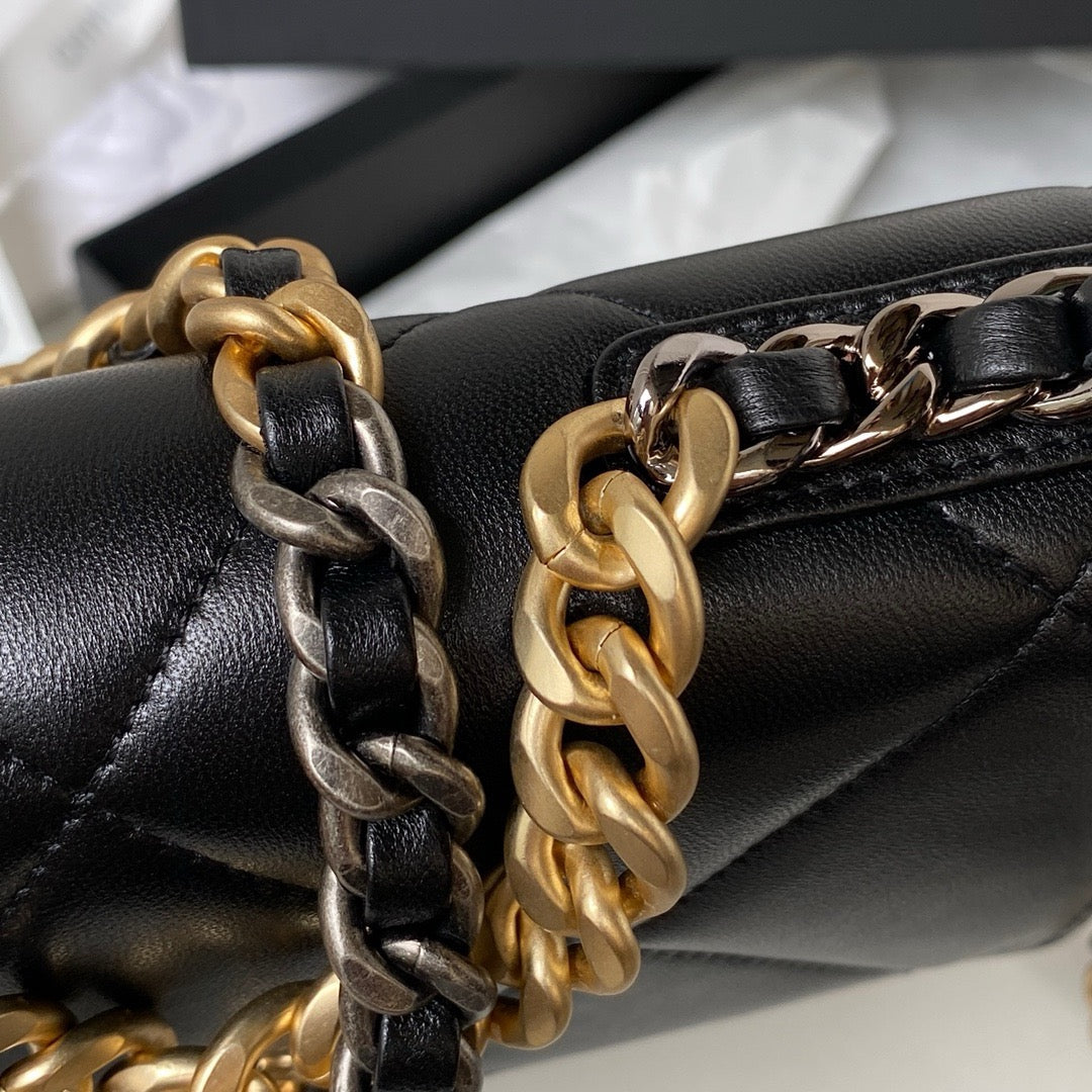 CHANEL - WOC BLACK - HARDWARE SILVER/GOLD