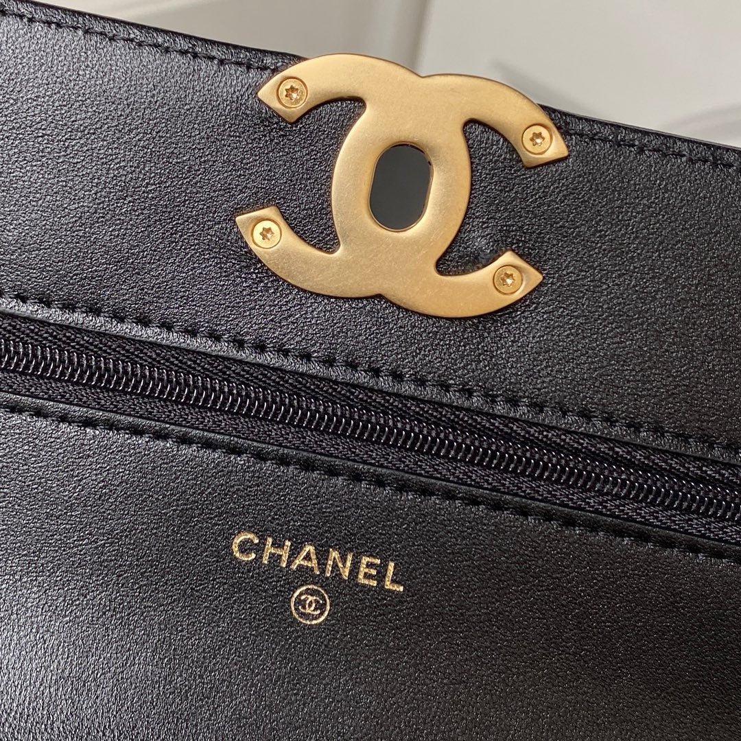 CHANEL - WOC BLACK - HARDWARE SILVER/GOLD