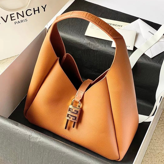 GIVENCHY - G-HOBO